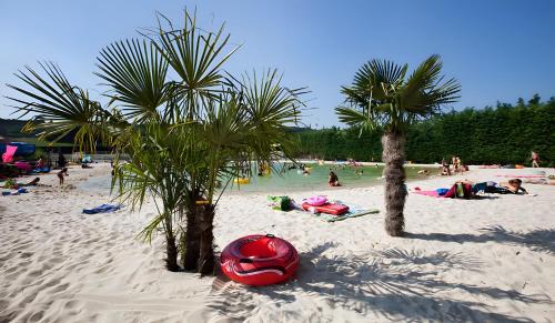 Chateauneuf-de-Galaure House | Mobilhome climatisé 3 chambres