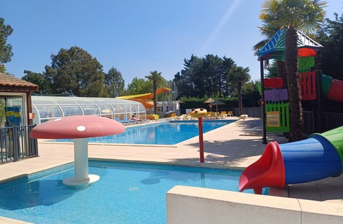 Saint-Hilaire-de-Riez House | Mobilhome saint hilaire de riez in 4 star campsite