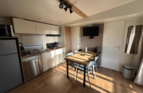 Houlgate House | Mobilhome Premium 3 bedrooms 6 persons Camping 5* proche parc aquatique