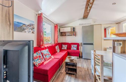 Gastes Other | Mobilhome Terrasse, Lac et Piscine