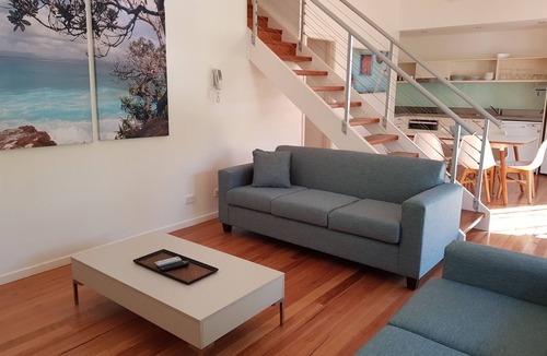 Boomerang Beach Apartment | Mobys Beachside Retreat