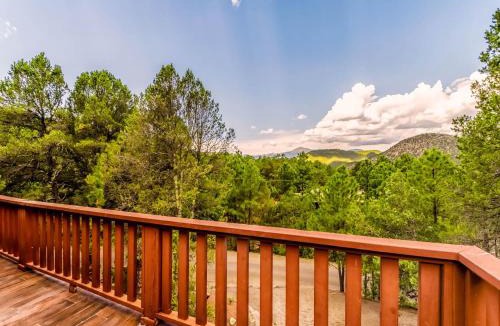 Ruidoso Downs House | Mockingbird Cabin