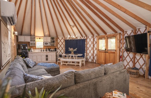 Bandera Cabin | Mockingbird Yurt/Cold A/C! Hot Tub/Medina River Access/River Yurt Village