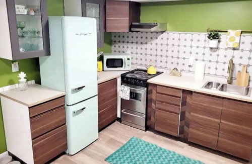 Edgewood Apartment | Mod LodgenPets Welcome nEV charging