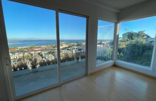 Fort MacArthur House | Mod2bd2ba ShowstoprViews. BBQ. Garage.