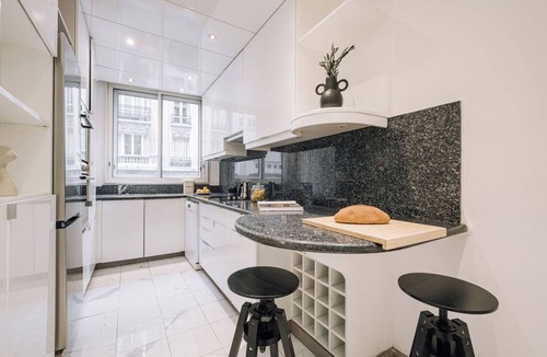 16th Arrondissement Apartment | Moda - 3 chambres à Trocadéro