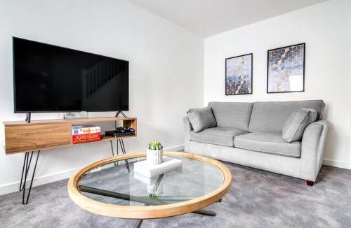 Castle Bromwich House | Moda Stays - Mull Croft House