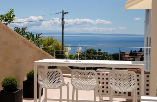 Icici Apartment | MODENA MARIS-heated pool-grill-relax-jacuzzi apartments