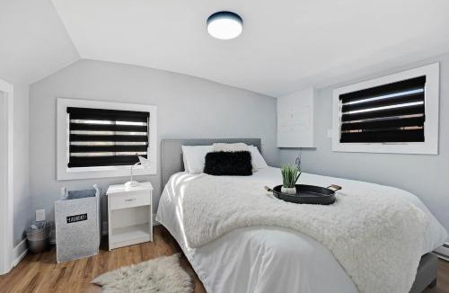 Welland Apartment | Modern 1 Bdrm with Laundry, BBQ, Deck
