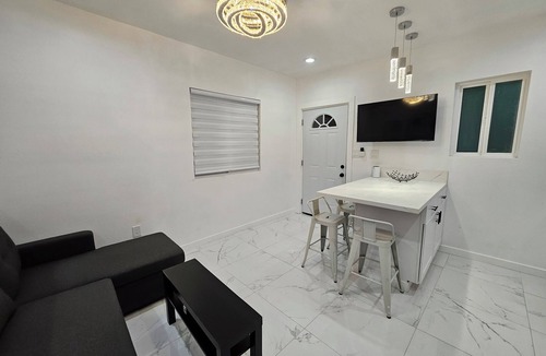 National City Apartment | Modern 1 bed/1 bath ADU with In-Unit Washer/Dryer