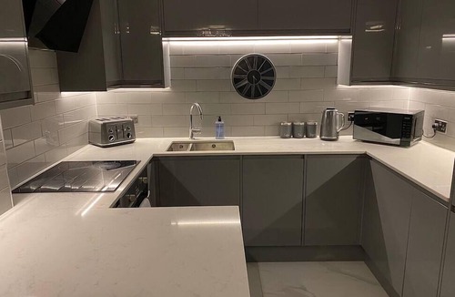 Reading Apartment | Modern 1 Bed Apartment