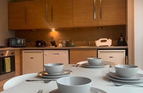 City Centre Glasgow Apartment | ⭐️ Modern 1 bed flat ⭐️ Merchant City-Free Parking⭐️