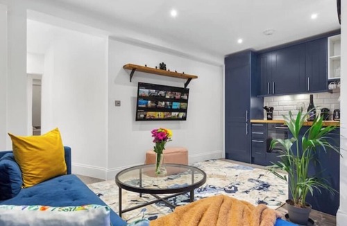 Mortlake Condo | *Modern 1 Bed Flat in Barnes near River Thames*