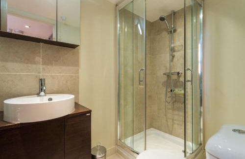 Brompton & Hans Town Hotel | Modern 1 bed Flat in Knightsbridge