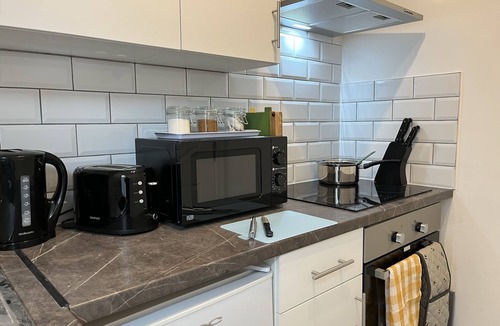 Preston Apartment | Modern 1 bed Studios for Comfy Stay in Preston