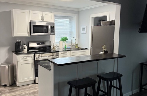Whitesboro Apartment | Modern 1-bedroom apartment in charming Whitesboro