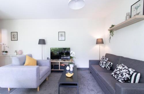 Bouveret Apartment | Modern 1 bedroom apartment at Le Bouveret. Self-checkin.
