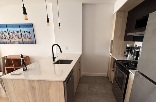 Plateau Apartment | Modern 1-Bedroom Apartment in Quebec | Le Prisme