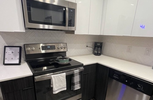 Old East Dallas Apartment | Modern 1-bedroom apartment in uptown Dallas