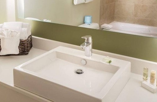 Collingwood Condo | Modern 1-bedroom condo minutes from Blue Mountain