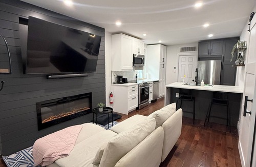 Winnipeg House | Modern 1-Bedroom Getaway Near The Forks & St.B