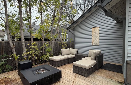 Winnipeg House | Modern 1-Bedroom Getaway Near The Forks & St.B