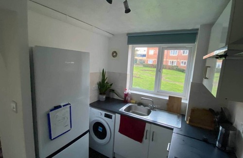 Lea Bridge Apartment | MODERN 1 Bedroom Ground Floor Flat