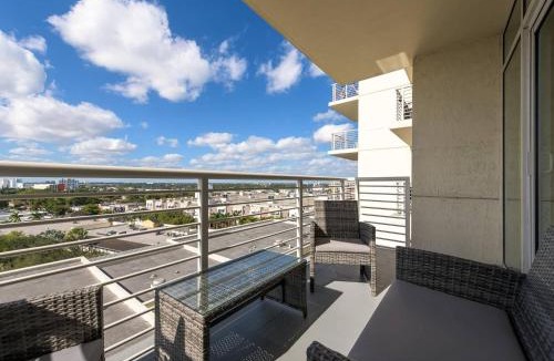 Midtown Apartment | Modern 1 Bedroom Midtown Miami with FREE Parking