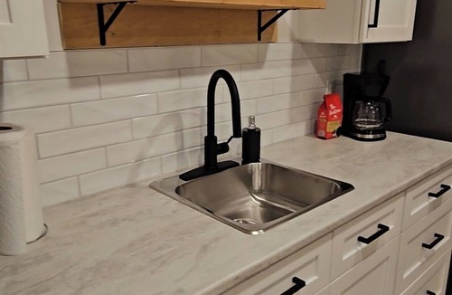 Kentville Apartment | Modern 1 Bedroom Suite located in the Centre of the beautiful Annapolis Valley