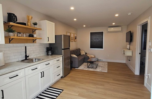 Kentville Apartment | Modern 1 Bedroom Suite located in the Centre of the beautiful Annapolis Valley