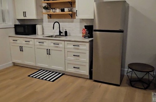 Kentville Apartment | Modern 1 Bedroom Suite located in the Centre of the beautiful Annapolis Valley
