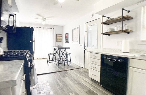 Corning Apartment | Modern 1 Bedroom walk to Glass Museum w/Bonus Wellness Studio