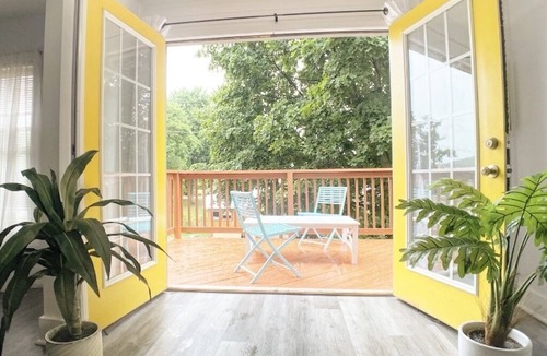 Corning Apartment | Modern 1 Bedroom walk to Glass Museum w/Bonus Wellness Studio