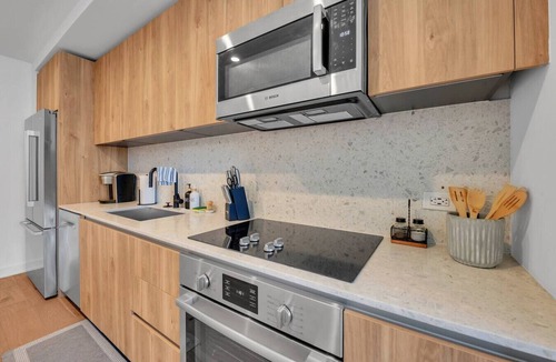 Rainey Street Historic District Apartment | Modern 1-Bedroom with City Views