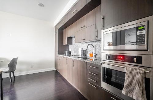 Willowdale Apartment | Modern 1 BR Apartment in North York Free parking