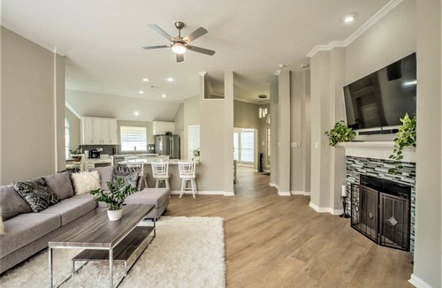 Valley Ranch House | Modern 1-Story, 10mins from DFW Airport. Pets Welcome. Beautiful Neighborhood.