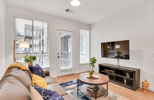 Jewell Heights - Hoffman Heights Apartment | Modern 1B1B near DIA and Anschutz