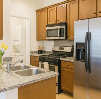 Koreatown Apartment | Modern 1Bed in Koreatown- Pool, Sauna & Free Parking
