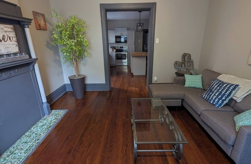 St. Louis Condo | Modern 1BR Apt Near Hospitals & Tower Grove—Perfect for Med Stays