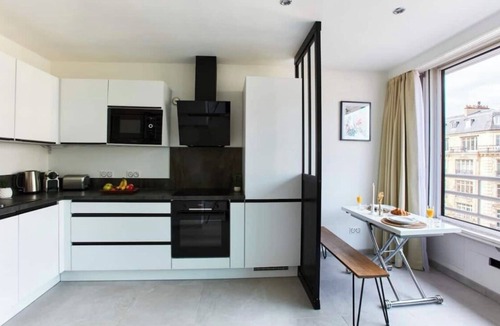 Faubourg-du-Roule Apartment | Modern 1BR by Parc Monceau