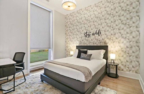 River North Apartment | Modern 1BR Chicago Apartment