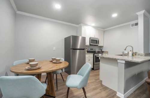 Old East Dallas Condo | Modern 1BR Condo Near Uptown Dallas