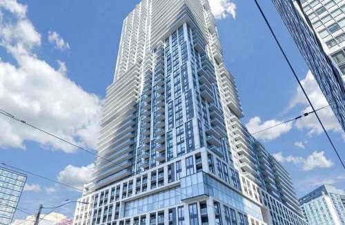 Garden District Apartment | Modern 1BR Downtown Toronto - Steps to Eaton Centre & Yonge-Dundas Square