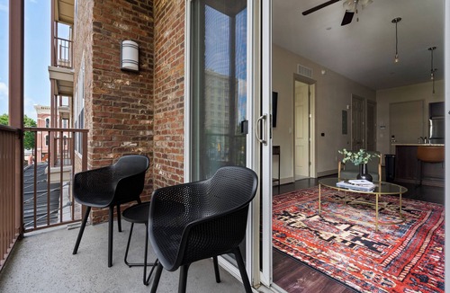 Montgomery Apartment | Modern 1BR Downtown Escape | King Bed Comfort
