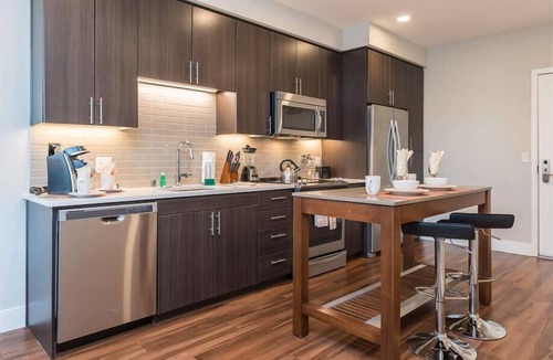 Shoreline West Apartment | Modern 1BR | Full Kitchen | Downtown Mountain View
