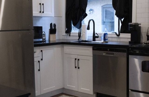 South London House | Modern 1BR in Wortley Village+ Wi-Fi +Washer&Dryer