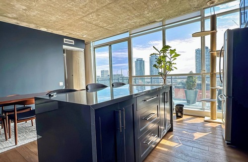 Old Town Apartment | Modern 1BR Loft w/Balcony & City Views