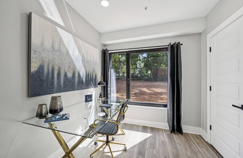 Tucker Apartment | Modern 1BR near Emory, Mercer & major health campus