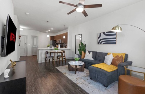 Vickery Meadow Apartment | Modern 1BR Near NorthPark & SMU