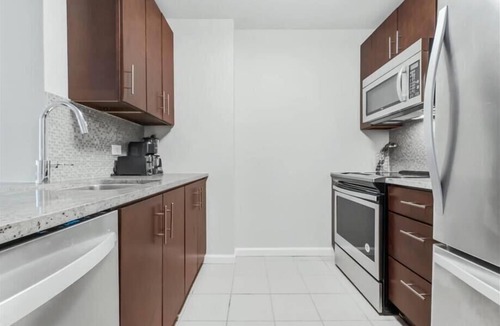 Hudson Exchange Apartment | Modern 1BR | Near PATH | Jersey City by GLS